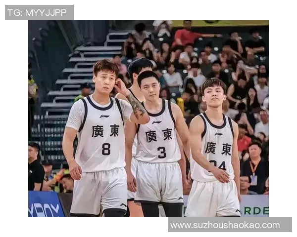 赵睿领衔中国男篮新征程展现青春风采与团队精神的完美结合